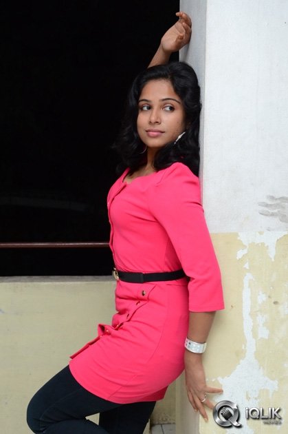 Vrushali-at-Ammayi-Devadas-Ayete-Movie-Press-Meet